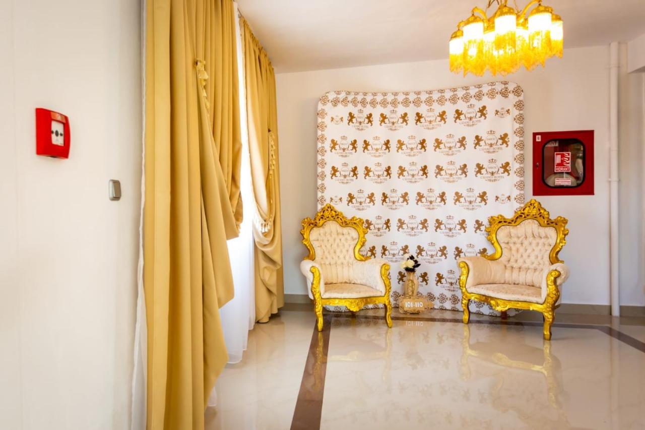 Grand Hotel Baroc Zalau Exterior photo