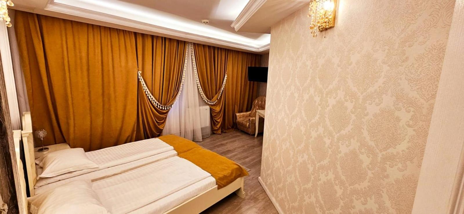Grand Hotel Baroc Zalau Exterior photo