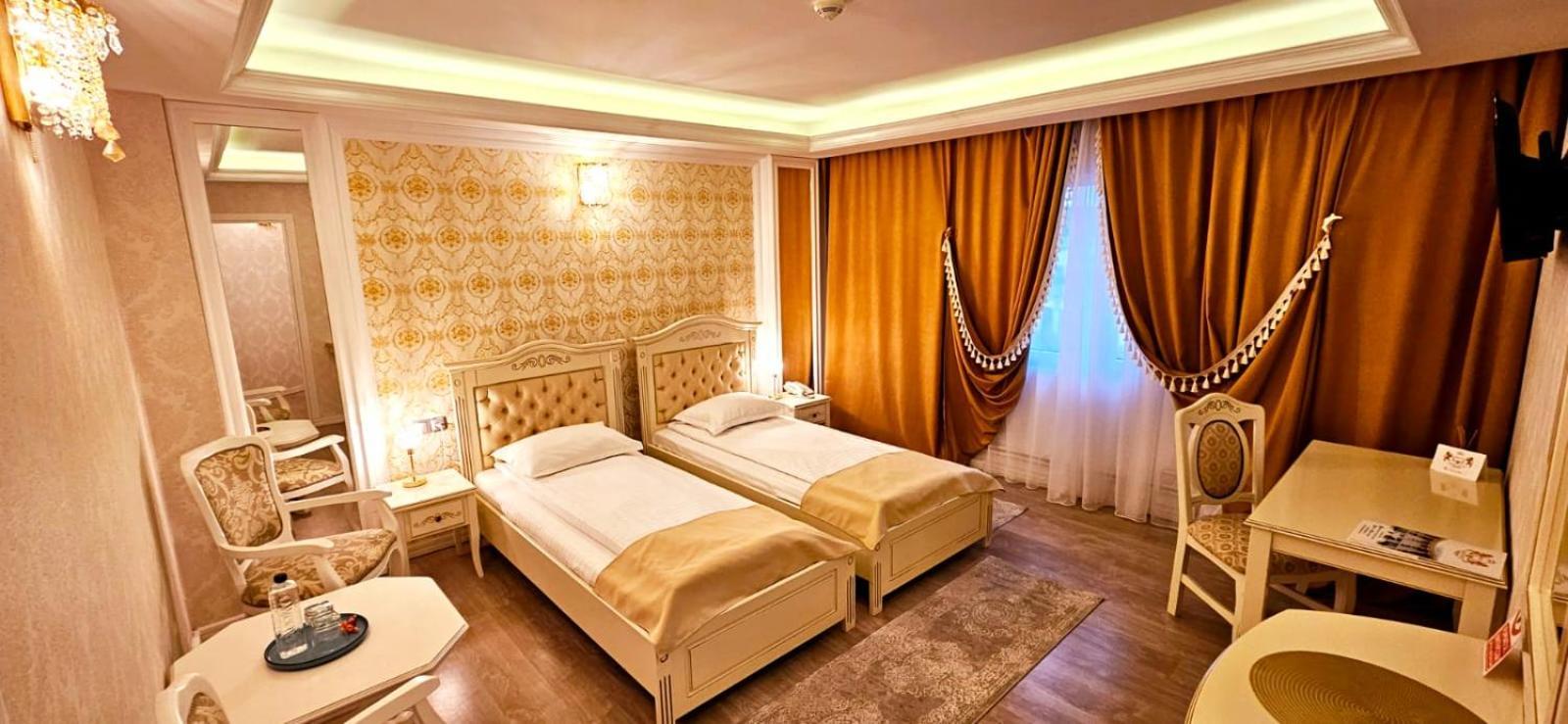 Grand Hotel Baroc Zalau Exterior photo