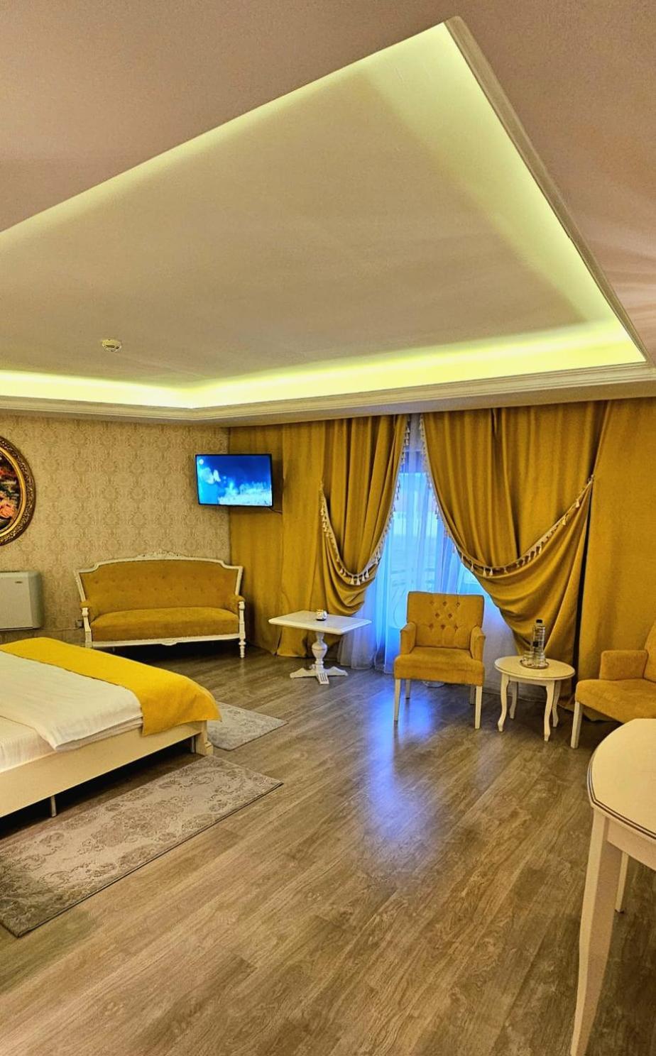 Grand Hotel Baroc Zalau Exterior photo